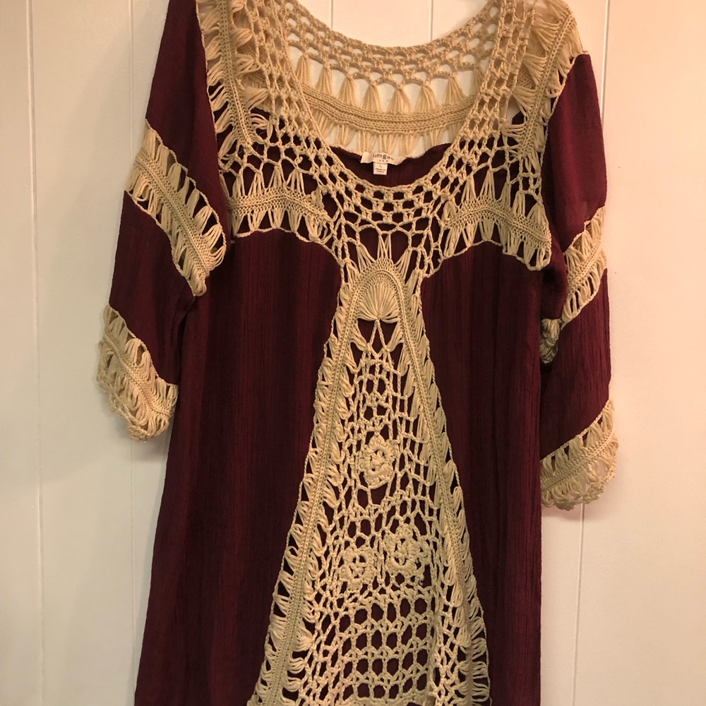 Umgee Burgundy and Cream Crochet Blouse